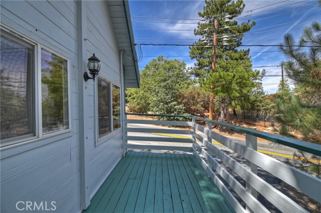 Detail Gallery Image 28 of 49 For 27026 Overlook Ln, Lake Arrowhead,  CA 92352 - 2 Beds | 1/1 Baths