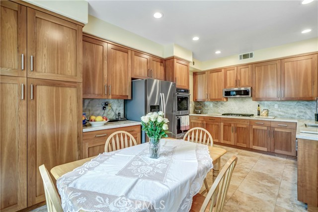 kitchen with breakfast area