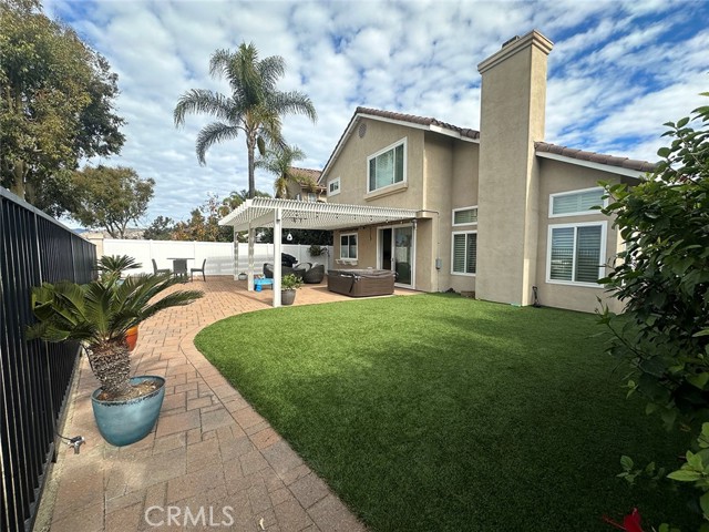 Detail Gallery Image 1 of 31 For 17 Los Platillos, Rancho Santa Margarita,  CA 92688 - 3 Beds | 2/1 Baths