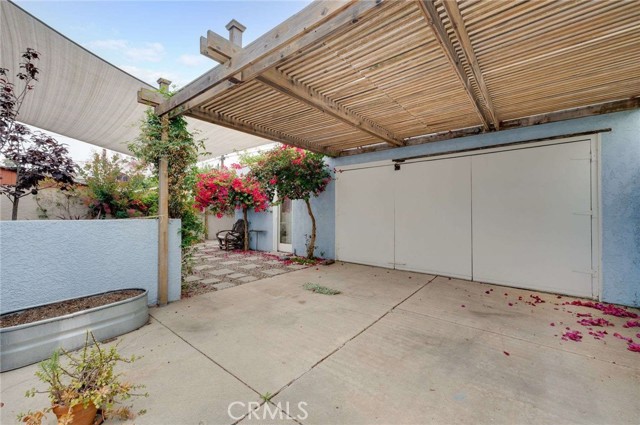 5855 Lemon Avenue, Long Beach CA: https://media.crmls.org/medias/0a57812b-fcf3-4faa-95b8-a1fbe73c17c7.jpg