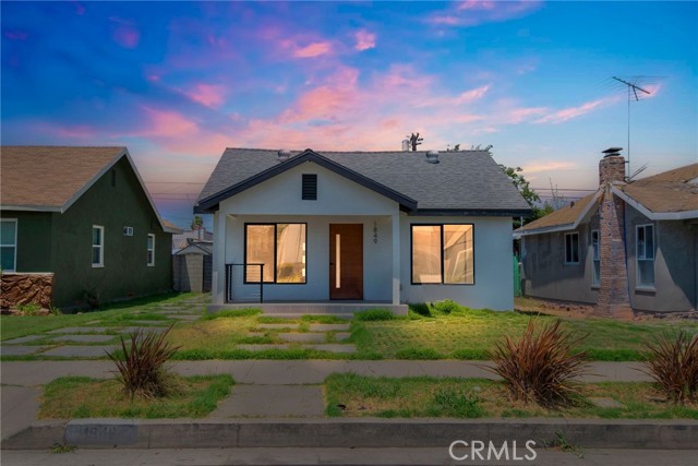 Detail Gallery Image 1 of 31 For 1849 W 66th St, Los Angeles,  CA 90047 - 3 Beds | 2 Baths