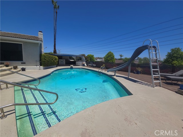 5726 Sunmist Drive, Rancho Palos Verdes CA: https://media.crmls.org/medias/0a59f03d-8bc4-4b9a-912d-eb04b1bfd083.jpg