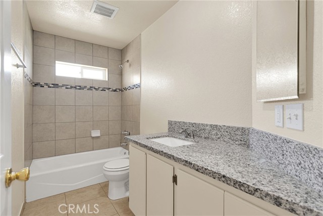 Detail Gallery Image 22 of 32 For 12419 Pawnee Rd, Apple Valley,  CA 92308 - 3 Beds | 2 Baths