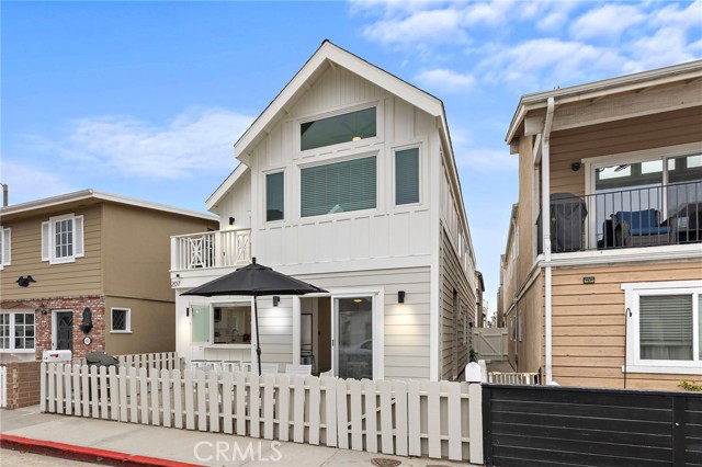 207 40th Street, Newport Beach CA: https://media.crmls.org/medias/0a5b991a-1fe5-4ec2-851b-ec5ea403bad0.jpg