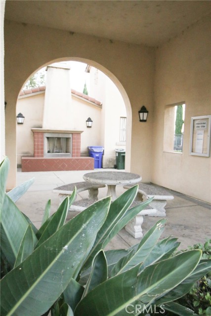 Detail Gallery Image 10 of 18 For 14975 S Highland Ave #49,  Fontana,  CA 92336 - 2 Beds | 2 Baths