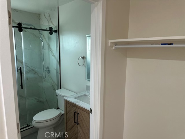 Detail Gallery Image 11 of 14 For 2161 Myrtle Ave a,  Long Beach,  CA 90806 - 2 Beds | 2 Baths