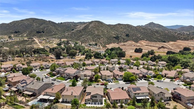 34090 Lady Fern Court, Lake Elsinore CA: https://media.crmls.org/medias/0a5ca854-6dd9-4a45-b407-b5171159e9fb.jpg