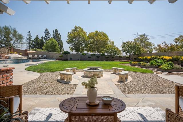5205 Gallo Court, Rancho Cucamonga CA: https://media.crmls.org/medias/0a5d5229-533b-4f3c-a048-cd2da517932b.jpg