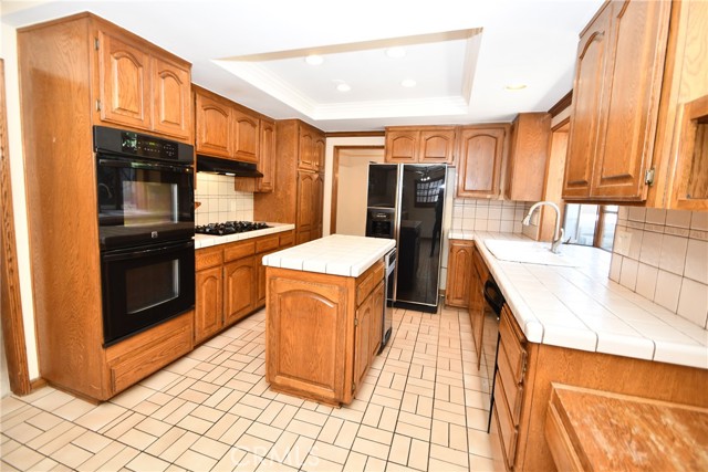 20318 Regina Avenue, Torrance CA: https://media.crmls.org/medias/0a5e5fab-9aeb-4176-a859-c054044f730f.jpg