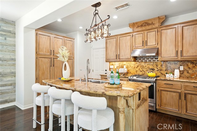 Detail Gallery Image 12 of 47 For 4331 Altivo Ln, Corona,  CA 92883 - 4 Beds | 3 Baths