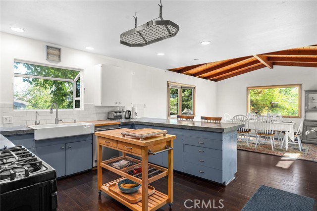 Detail Gallery Image 18 of 73 For 2848 Marigold Ave, Chico,  CA 95973 - 4 Beds | 2 Baths
