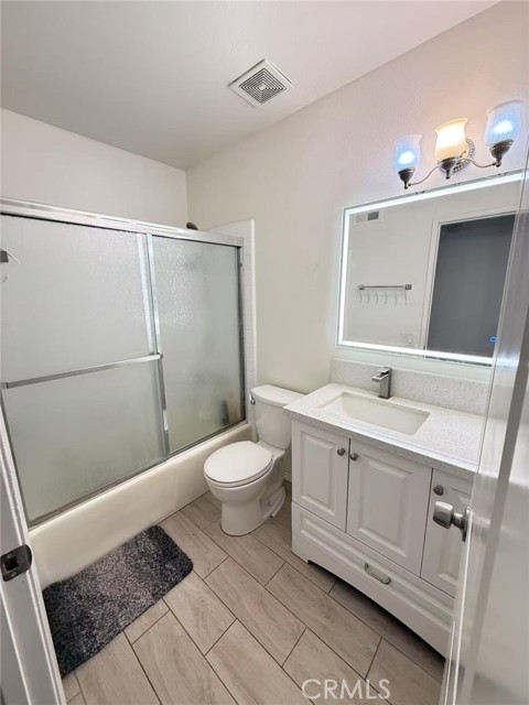 Detail Gallery Image 23 of 30 For 9 Petersburg, Irvine,  CA 92620 - 3 Beds | 2 Baths