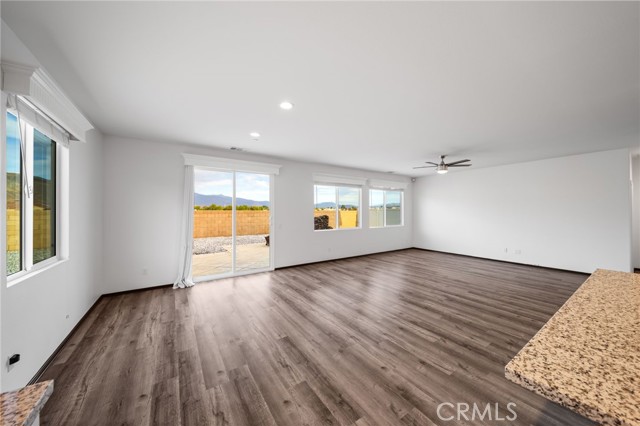 Detail Gallery Image 14 of 60 For 931 Bordeaux, San Jacinto,  CA 92582 - 3 Beds | 2 Baths