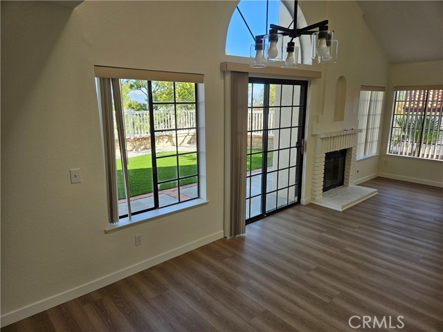 Detail Gallery Image 12 of 33 For 24825 Laurelcrest, Stevenson Ranch,  CA 91381 - 4 Beds | 3 Baths