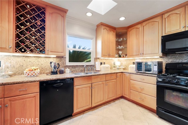 Detail Gallery Image 9 of 27 For 415 Cortez Rd, Arcadia,  CA 91007 - 3 Beds | 3 Baths