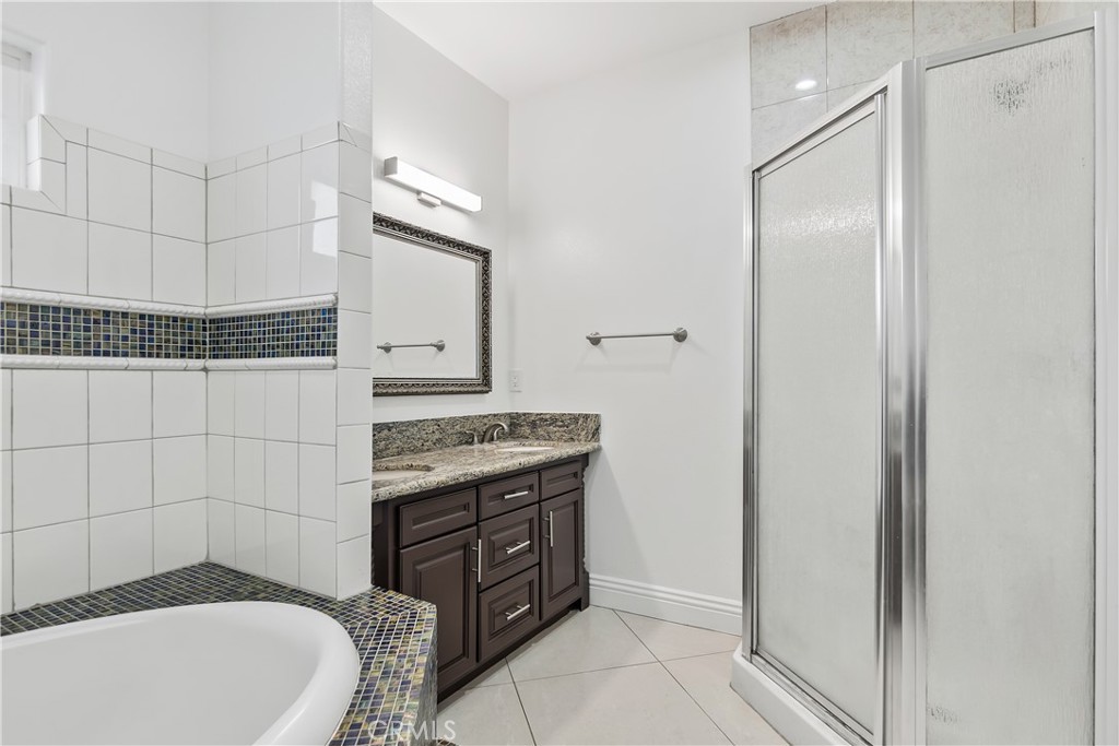 MLS #CV25045990 img 34