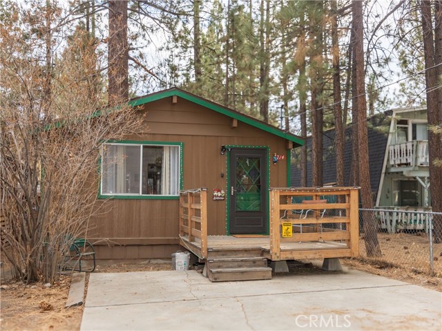 Detail Gallery Image 2 of 21 For 714 Elysian Bld, Big Bear City,  CA 92314 - 1 Beds | 1 Baths