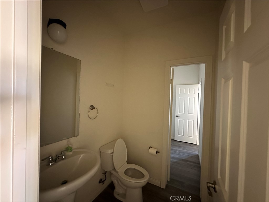 https://media.crmls.org/medias/0a61b247-6d66-4ea3-a840-088b69db86c0.jpg?preset=X-Large
