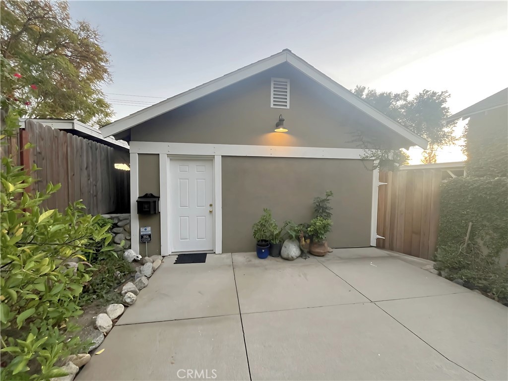 614 E I Street #2