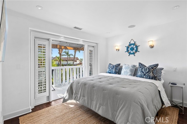 Detail Gallery Image 7 of 31 For 1030 Bayside Cove #702,  Newport Beach,  CA 92660 - 2 Beds | 2 Baths