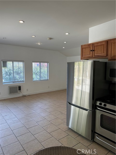 Detail Gallery Image 10 of 22 For 6633 Radford, North Hollywood,  CA 91606 - 0 Beds | 1 Baths