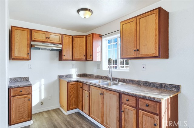 Detail Gallery Image 5 of 32 For 10929 Compton Ave, Los Angeles,  CA 90059 - – Beds | – Baths