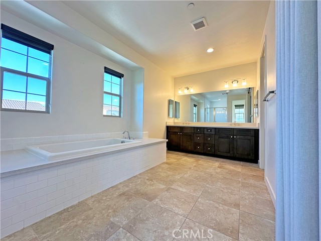 1635 Faldo Court, Upland CA: https://media.crmls.org/medias/0a6577c3-522c-4091-aa12-eb01b9d9d04b.jpg