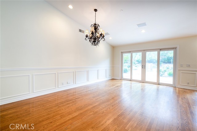Detail Gallery Image 19 of 42 For 18337 Chatham Ln, Porter Ranch,  CA 91326 - 4 Beds | 2/1 Baths