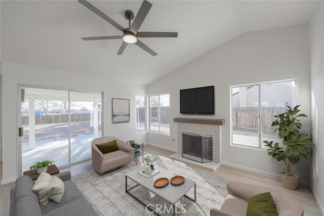 Detail Gallery Image 8 of 29 For 12993 Sundown Rd, Victorville,  CA 92392 - 4 Beds | 2 Baths