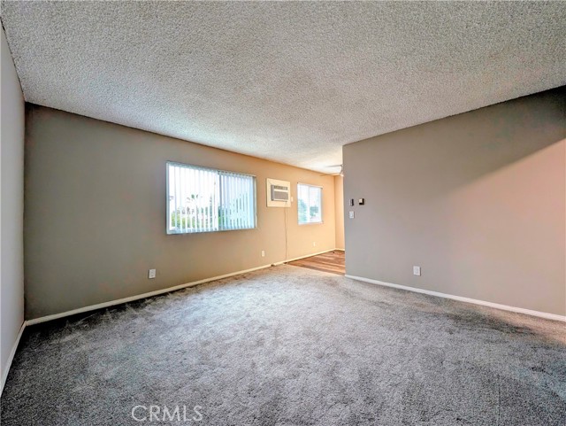 Detail Gallery Image 6 of 31 For 1111 Chestnut St #2,  San Bernardino,  CA 92410 - 5 Beds | 2 Baths