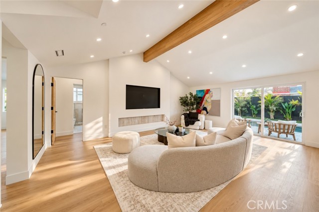 5938 Aldea photo 7