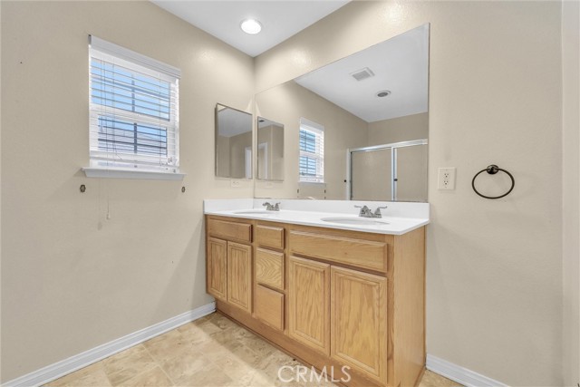 Detail Gallery Image 22 of 29 For 1927 Kenton, Riverside,  CA 92501 - 3 Beds | 2/1 Baths