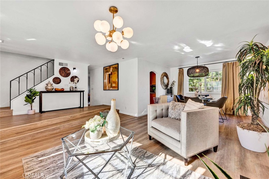 https://media.crmls.org/medias/0a672560-67aa-4db2-8a70-22497f7149b5.jpg?preset=X-Large