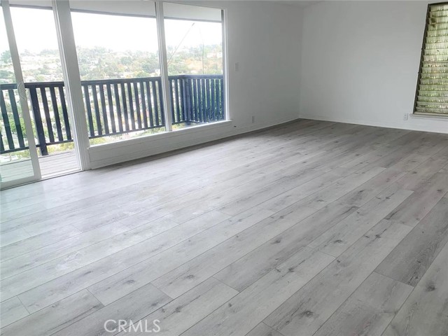 Detail Gallery Image 6 of 24 For 430 Terrill Ave, Los Angeles,  CA 90042 - 3 Beds | 2 Baths