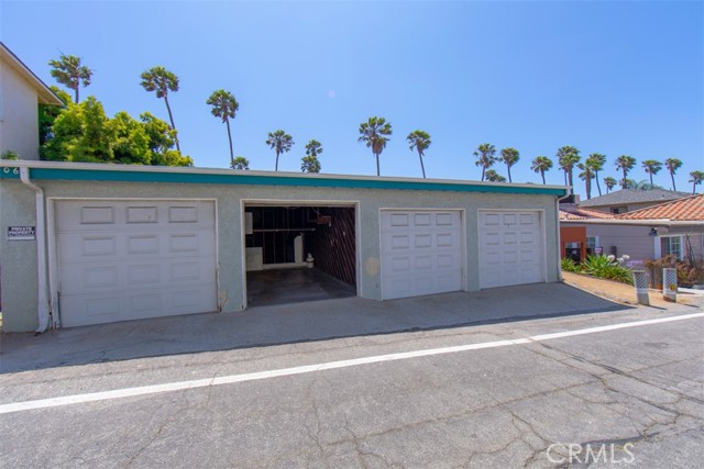 Detail Gallery Image 30 of 30 For 1906 Camino De La Costa #B,  Redondo Beach,  CA 90277 - 2 Beds | 1 Baths