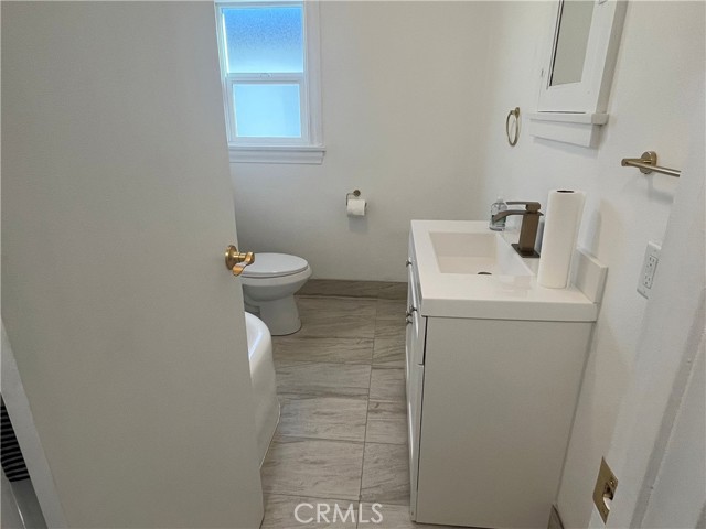 Detail Gallery Image 8 of 18 For 10322 Plainview Ave, Tujunga,  CA 91042 - 2 Beds | 1 Baths