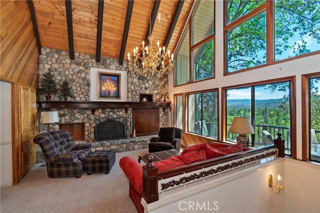 Detail Gallery Image 9 of 56 For 701 Zurich Dr, Lake Arrowhead,  CA 92352 - 3 Beds | 3 Baths