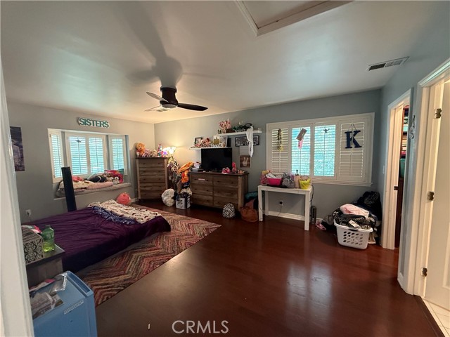 5426 Sharynne Lane, Torrance CA: https://media.crmls.org/medias/0a68b002-fcf0-4e25-8bca-4392e4ea57d6.jpg