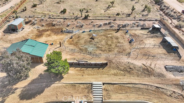 25733 Roundup Way, Apple Valley CA: https://media.crmls.org/medias/0a68b379-a658-4f96-9c2f-2f46c8591873.jpg