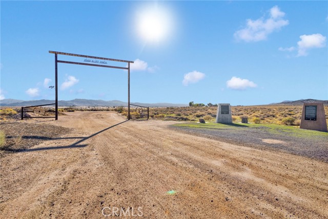 Detail Gallery Image 3 of 62 For 37404 Harvard Rd, Newberry Springs,  CA 92365 - 4 Beds | 3 Baths