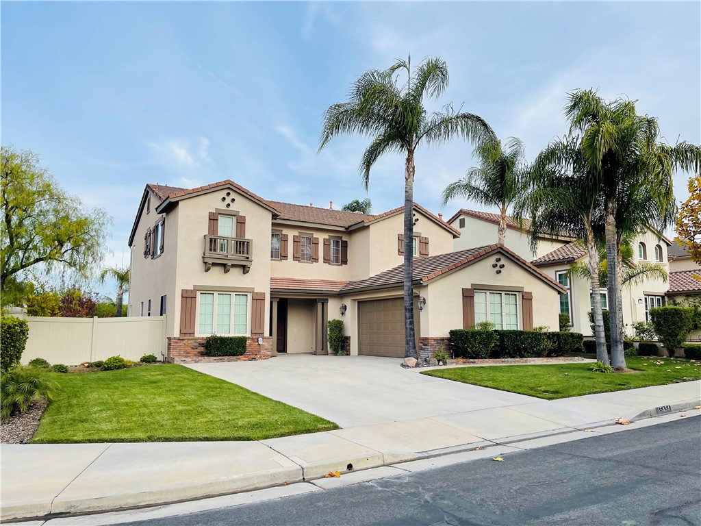 Detail Gallery Image 1 of 64 For 45434 Callesito Altar, Temecula,  CA 92592 - 5 Beds | 2/1 Baths