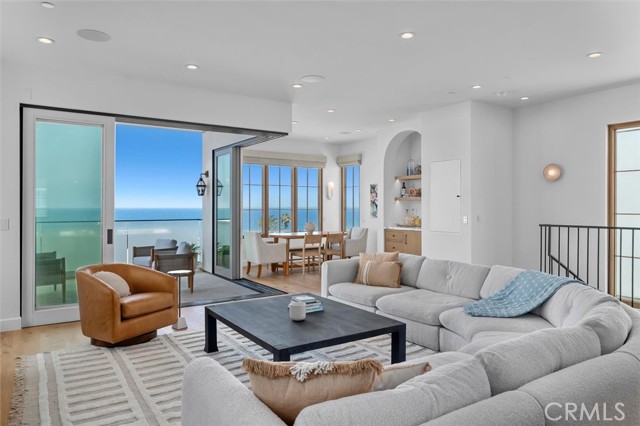 505 Bayview Drive, Manhattan Beach CA: https://media.crmls.org/medias/0a6ae8cd-f6dd-4c96-86e0-1ca20f6767c0.jpg
