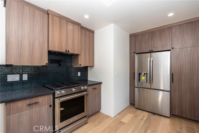 Detail Gallery Image 17 of 33 For 1242 W Summerland Ave, San Pedro,  CA 90732 - 2 Beds | 1 Baths