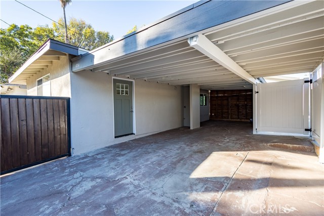Detail Gallery Image 1 of 9 For 6256 Tampa Ave, Tarzana,  CA 91335 - 1 Beds | 1 Baths