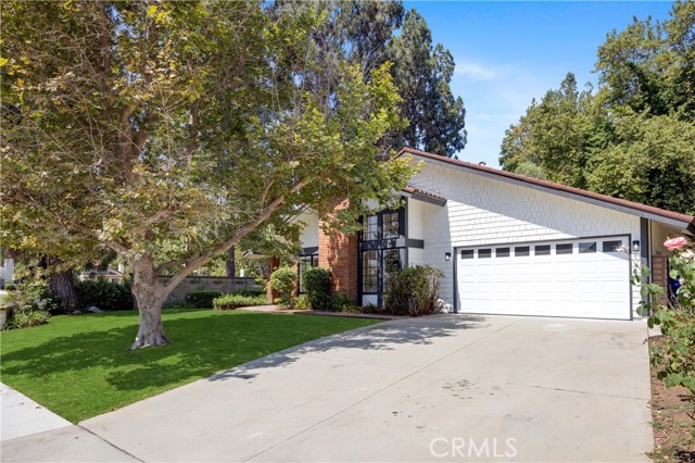Detail Gallery Image 3 of 36 For 99 Village Loop Rd, Phillips Ranch,  CA 91766 - 4 Beds | 2 Baths