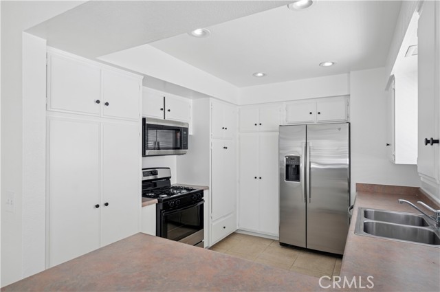Detail Gallery Image 9 of 18 For 705 Orchid Ave, Corona Del Mar,  CA 92625 - 3 Beds | 3 Baths