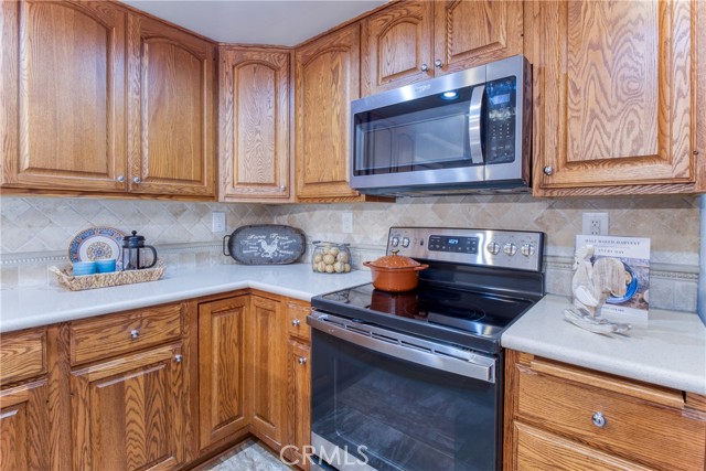 64 Seacrest Court, Long Beach CA: https://media.crmls.org/medias/0a6cb666-3802-4582-82af-2d15228bd636.jpg