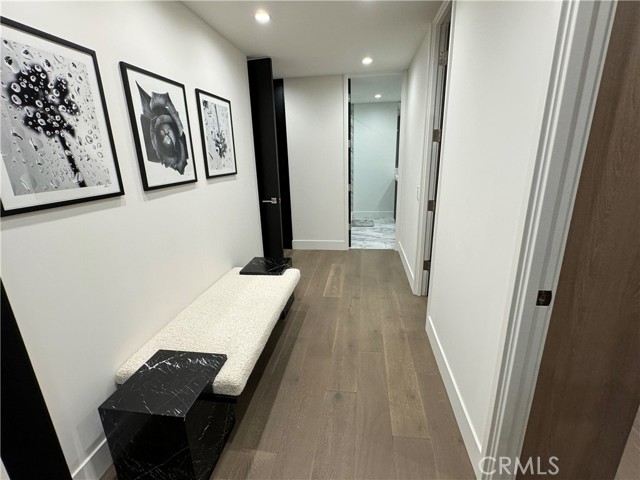 Detail Gallery Image 21 of 31 For 211 S Spalding Dr #N502,  Beverly Hills,  CA 90212 - 2 Beds | 2/1 Baths