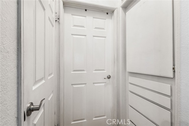 Detail Gallery Image 7 of 66 For 10626 Valley Spring #103,  Toluca Lake,  CA 91602 - 2 Beds | 2 Baths