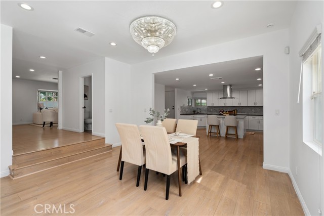 5732 Wilbur Avenue, Tarzana CA: https://media.crmls.org/medias/0a6de2d7-e405-4833-b3c5-0aed12d799c2.jpg